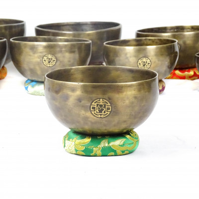 OM Sajan Singing bowl from Newari maestro Sajan Thapaliya