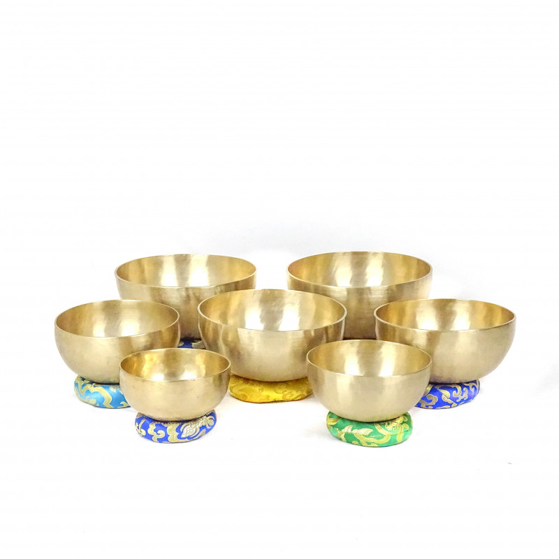 VEDIC PATAN SET OF Singing bowls on the 3rd octave from 131Hz to 245Hz available at wholesale price