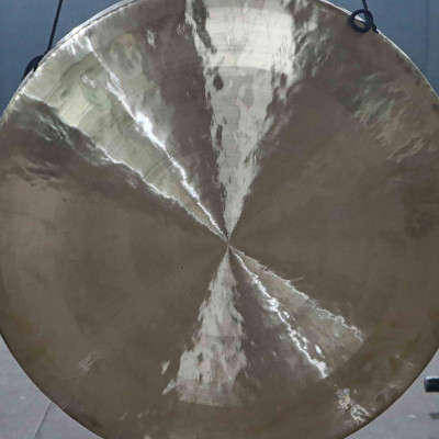 Chau gong encarved ideal for Sound healing yoga center, reiki practitioners