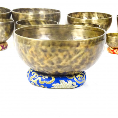 Patinated singing bowls C D E F G  A B notes