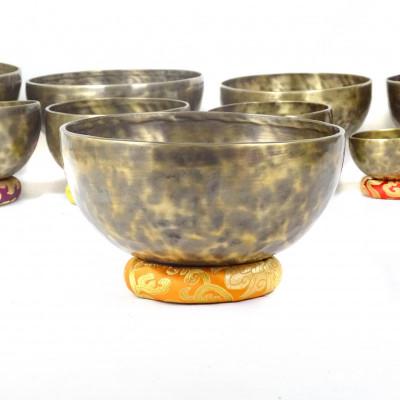 Patinated singing bowls C D E F G  A B notes