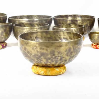 Patinated singing bowls C D E F G  A B notes