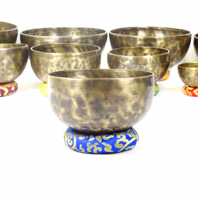 Patinated singing bowls C D E F G  A B notes