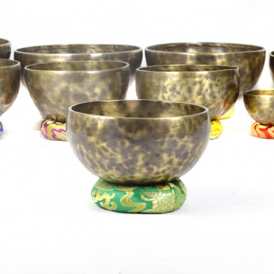 Patinated singing bowls C D E F G  A B notes