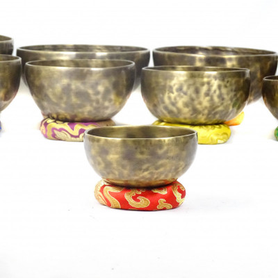 Patinated singing bowls C D E F G  A B notes